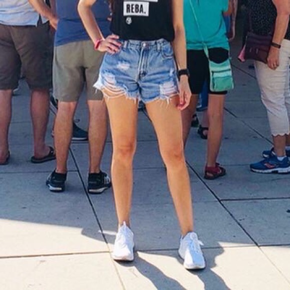 Levi High Waisted Custom Cut off Shorts - Picture 3 of 3